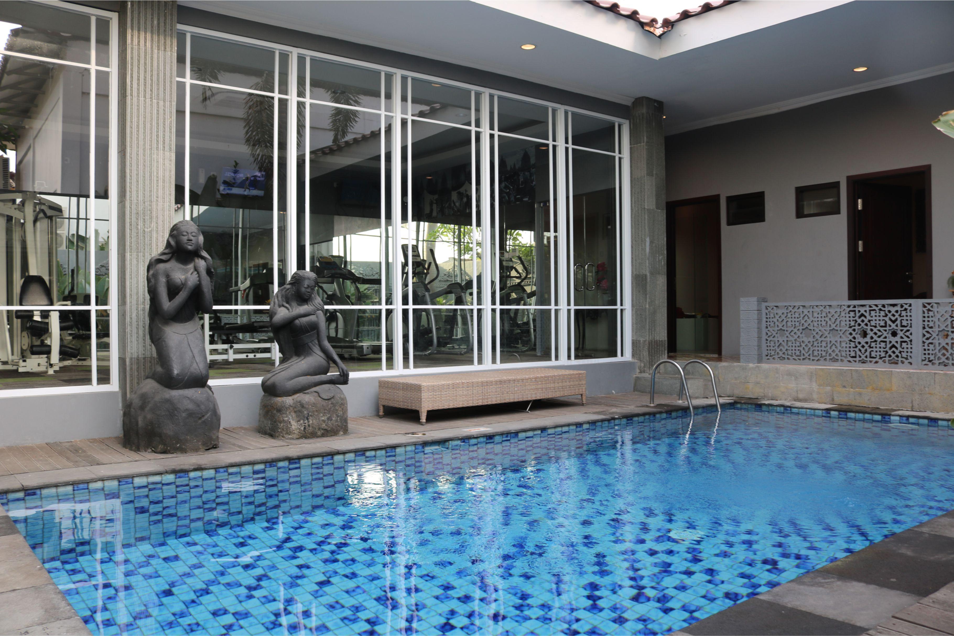 Ramada Suites By Wyndham Solo Εξωτερικό φωτογραφία