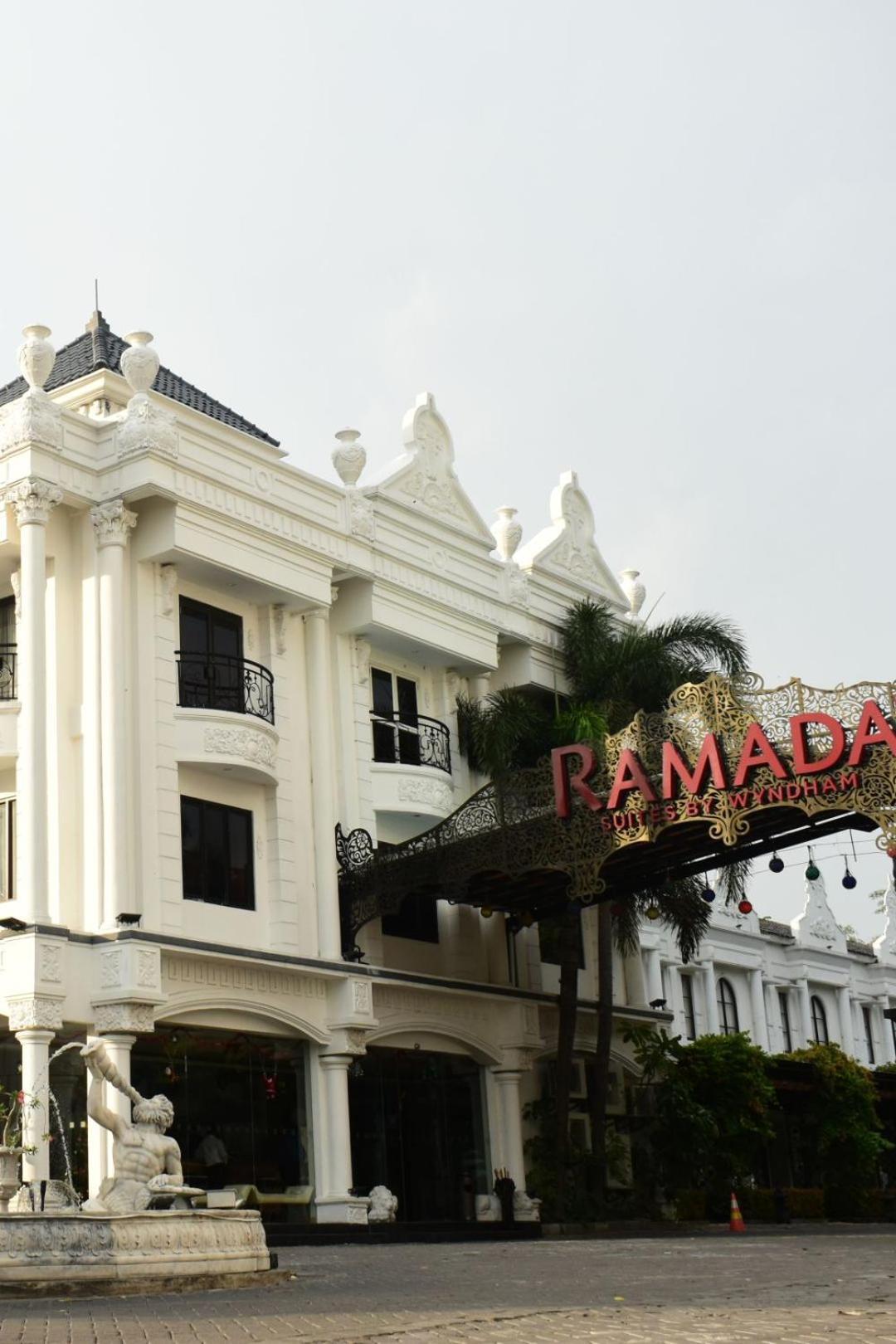 Ramada Suites By Wyndham Solo Εξωτερικό φωτογραφία